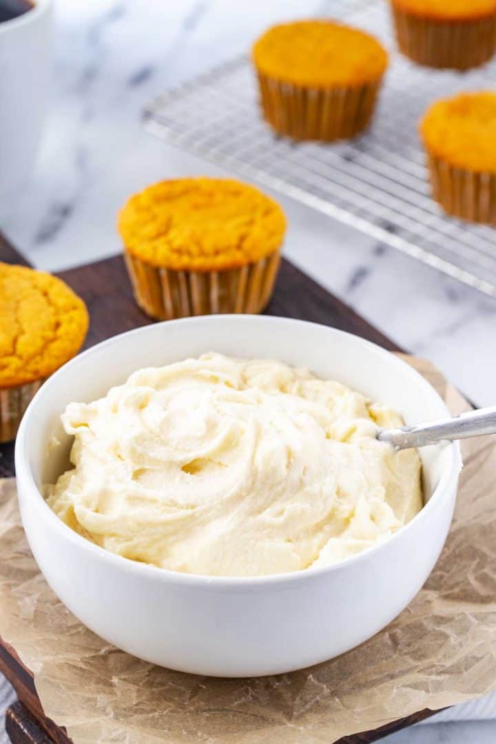 Keto Cream Cheese Frosting 5 Ingredients Kicking Carbs