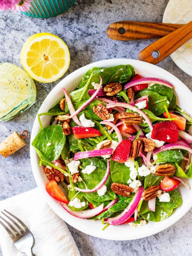 Keto Spinach Salad with Strawberries